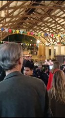 Así gritaron a Santiago Peña en la Estación de Ferrocarril