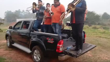 Así farrea un un jefe de distrito del MOPC, mientras rutas están en pésimo estado