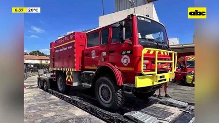 Video: Bomberos de Ypane reciben dos vehículos