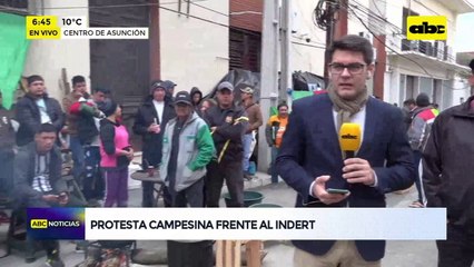 Video: Campesinos protestan frente al Indert en reclamo a la autoridades