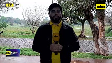 Encarnación: Un tren se llevó por delante una camioneta