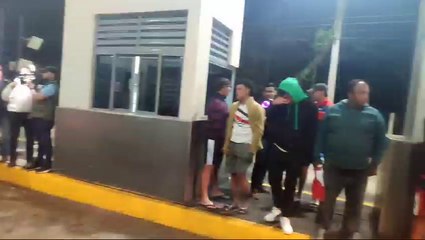 Ciudadanos protestan en el peaje de Ypacaraí