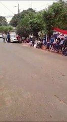 Ciudadanos autoconvocados de Arroyito se manifiestan frente a la fiscalía en Horqueta