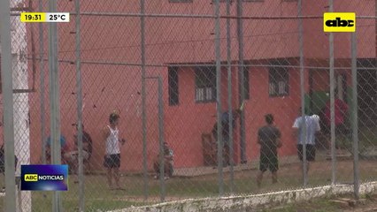 Video: incautan celular de miembro del Clan Rotela en cárcel de Emboscada