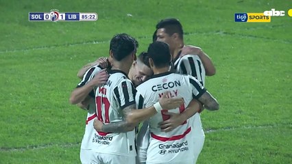 El gol de penal de Óscar Cardozo para el triunfo de Libertad