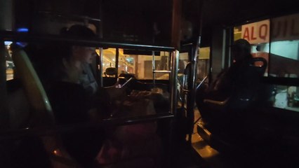 Pasajeros quedaron encerrados en un colectivo de la Línea 27