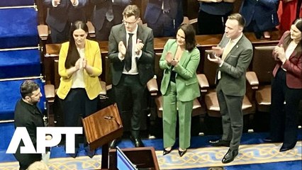 Zelensky Beams as Irish Parliament Gives Him a Standing Ovation and Thunderous Applause | APT