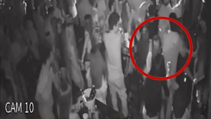 Tiran vaso de vidrio a una joven durante pelea en bar y pierde un ojo