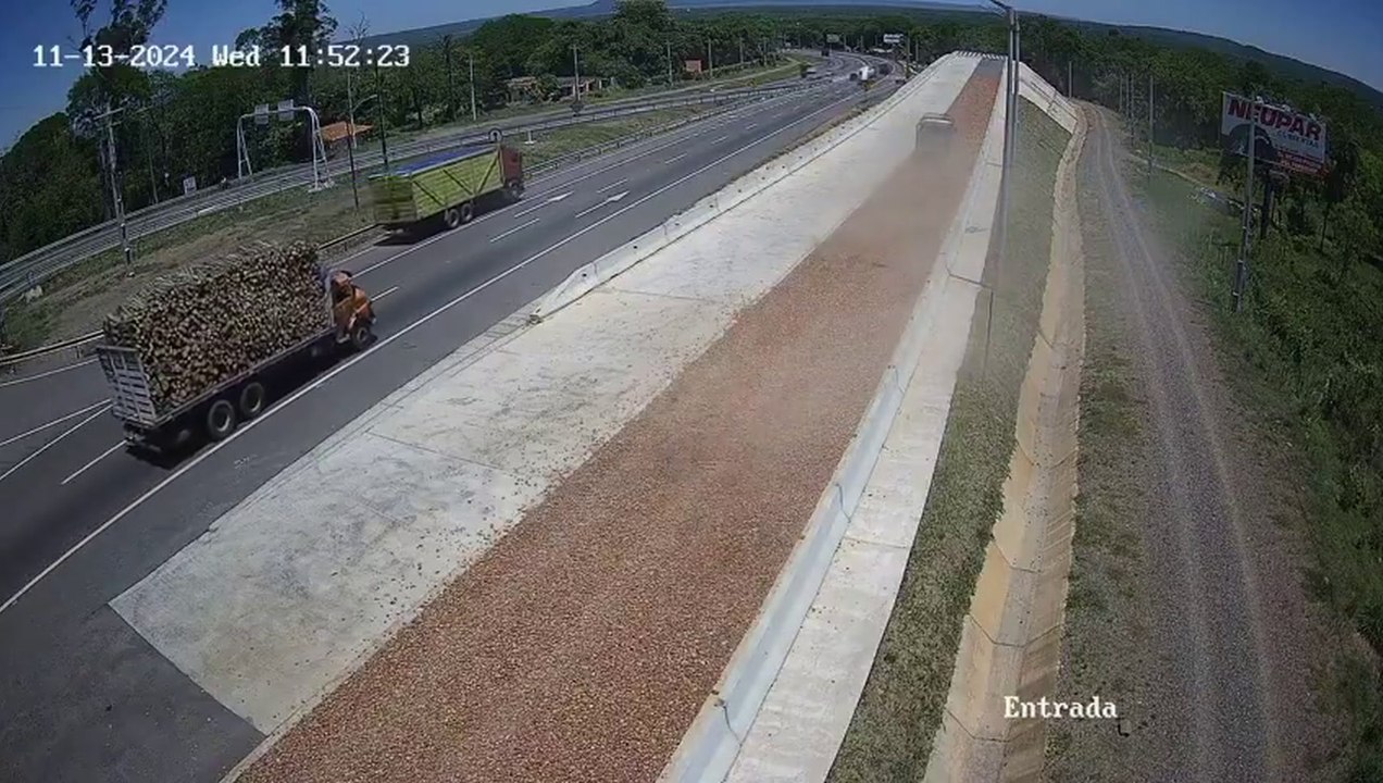 Pedrozo: otro camión quedó sin frenos, pero chofer logró usar la rampa de emergencia