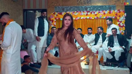 Chaskay Kyun Lenda Ay | Pari Paro Mujra Dance Performance Shaheen Studio