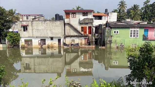 Ecatombe in Indonesia e Sri Lanka: oltre 1300 morti per le inondazioni