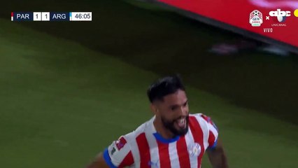 El gol de Omar Alderete para la remontada de Paraguay