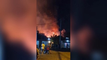 Voraz incendio arrasa con precarias viviendas en Lambaré