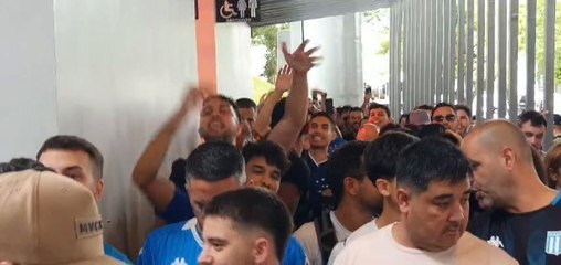 Paraguay recibe a hinchas extranjeros