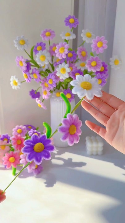 “Drowned in pastel hues, the cutest little bouquet came to life~ ♡”DIY Easy Valentine Heart Garland, Flowers
