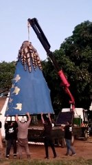 Imponente Imagen De La Virgen De Caacupé