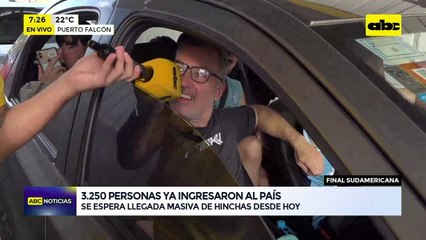 Racing-Cruzeiro: hinchas argentinos cruzan masivamente por Puerto Falcón