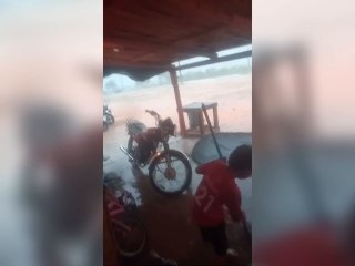 Así Viven Los Reguiados En La Tiera Que Nenecho Quiere Rematar