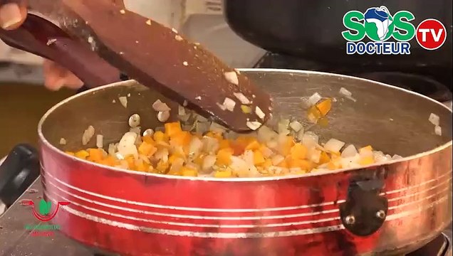 DOYI ET ESCARGOTS ÉPICÉS AUX POMMES DE TERRE SAUTÉES.