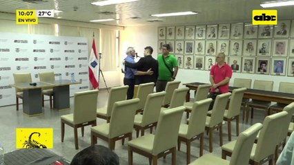 Costanera: nadie pujó por el primer lote y subasta fue declara desierta