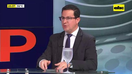 “El que toma las decisiones es Santiago Peña”: vocero niega influencia de Cartes en el gobierno