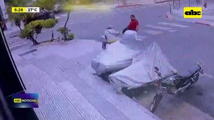 Video: Así fue la violenta agresión a un cambista de 77 años