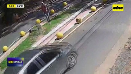 Video: Detienen a tres personas que ofrecían productos robados