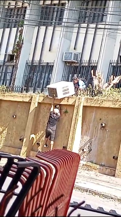 Roban compresor de aire de ex Hospital de Clínicas