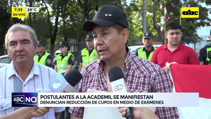 Postulantes a Academil protestan contra reducción de cupos