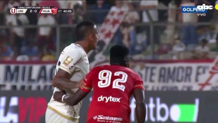 Williams Riveros marcó en la victoria de Universitario ante Sport Huancayo en Perú