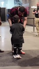 Miguel Almirón ingresó al campo de juego con Francesco