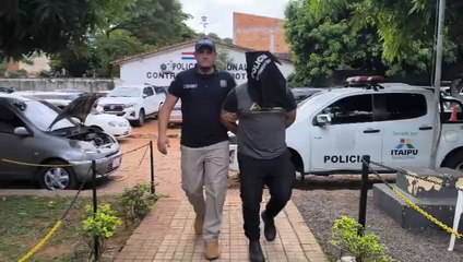 Policía recupera un vehículo robado en Lambaré