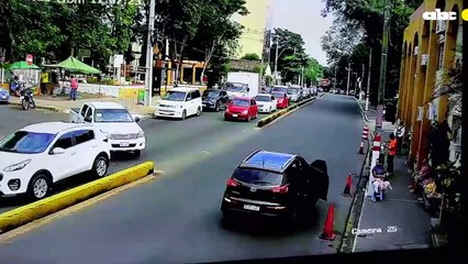 Carolina González evitó a la prensa y huyó de la Municipalidad de Lambaré