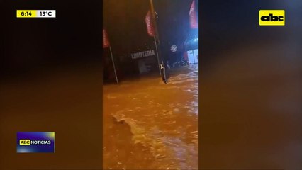 Fuertes lluvias causan estragos e inundaciones en Asunción y Central