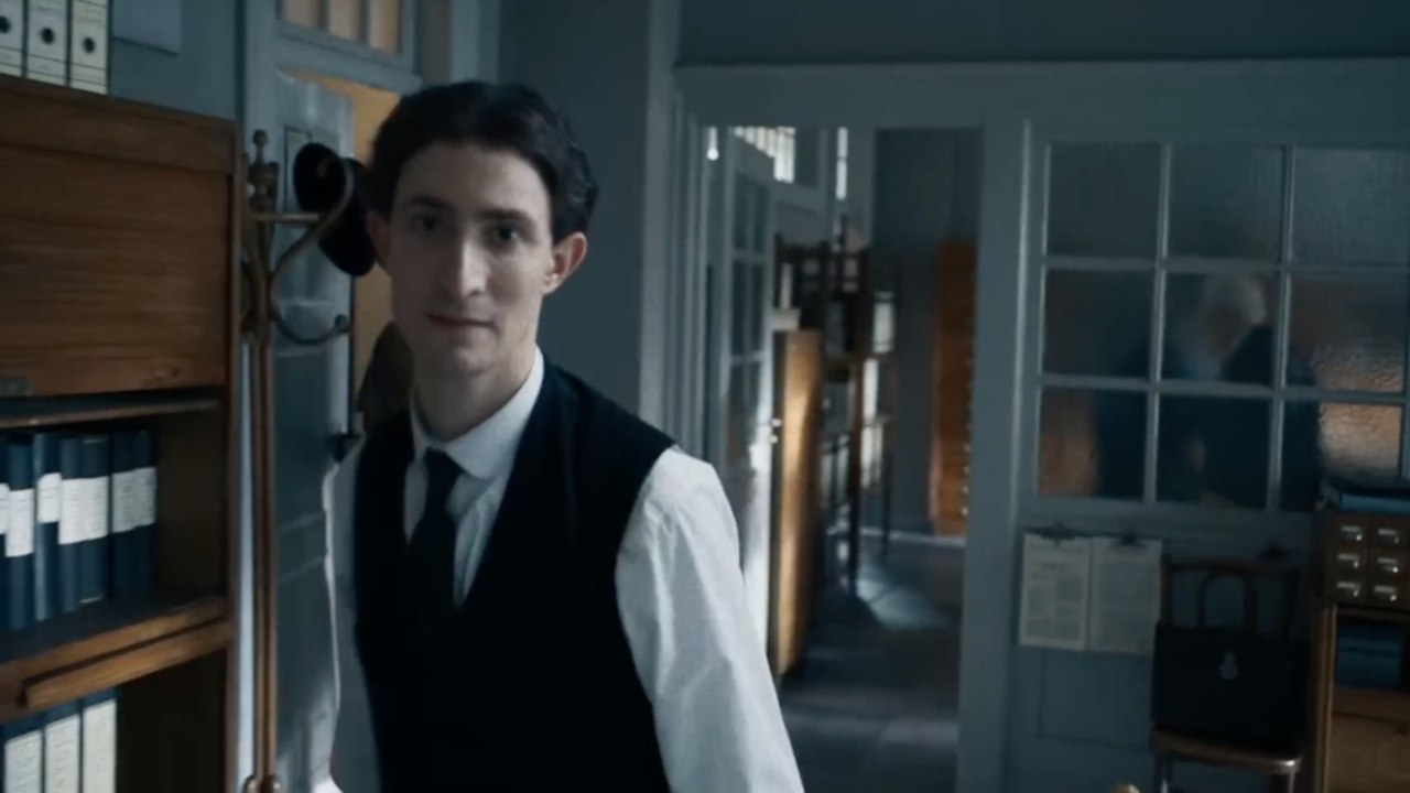 Franz Kafka Tráiler VOS