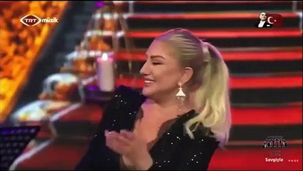 Muazzez Ersoy Bir Cennettir Bu Dünya Sevmesini Bilene