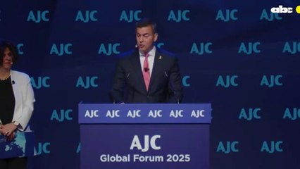 El discurso de Peña al recibir el premio por el cual ignoró el funeral del Papa