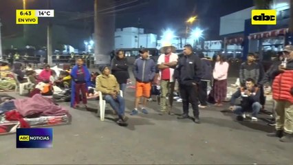 Indígenas bloquean avenida Artigas para exigir destitución del titular del Indi