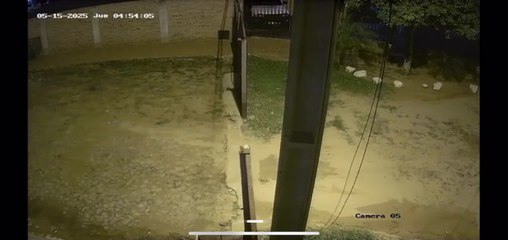 Ebrio al volante atropelló portón y quincho de casaquinta