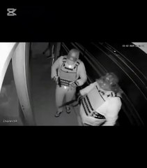 Delincuentes roban casi 200 celulares y logran escapar ante inacción policial