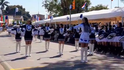 Desfile de aniversario en Eusebio Ayala