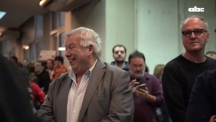 Charly García recibió el doctor honoris causa de la UBA como símbolo de arte y rebeldía