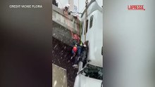 West Virginia, cabina di un camion sospesa su un ponte: l'incredibile salvataggio dell'autista
