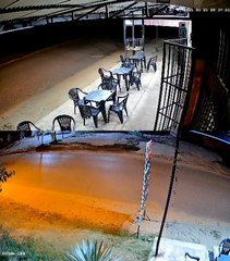 Robaron en segundos una motocicleta frente a una lomitería