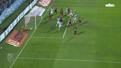 Clever Ferreira anotó en la victoria 2-0 de Atlético Tucumán sobre River Plate