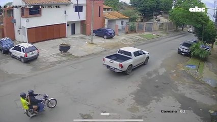 Cámaras de seguridad captaron a los sicarios de militar