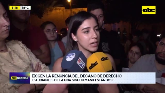 Alumnos de Derecho UNA mantienen movilización para exigir renuncia del decano