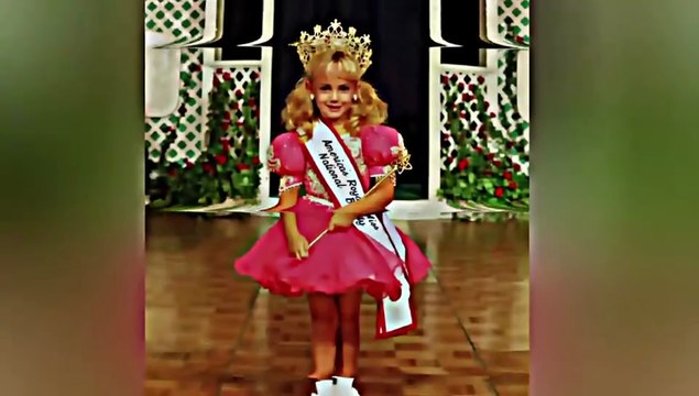 The Disturbing 90's : The Story of JonBenét Ramsey