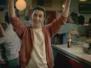 et toi qui tu hug? pub coca cola 5