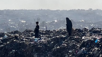 A Gaza, des déplacés vivant à côté d'une décharge craignent une « contamination mortelle »